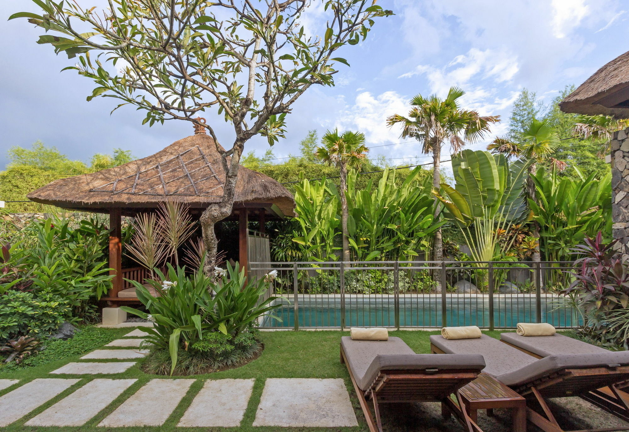 Villa Suar Seminyak  Luaran gambar